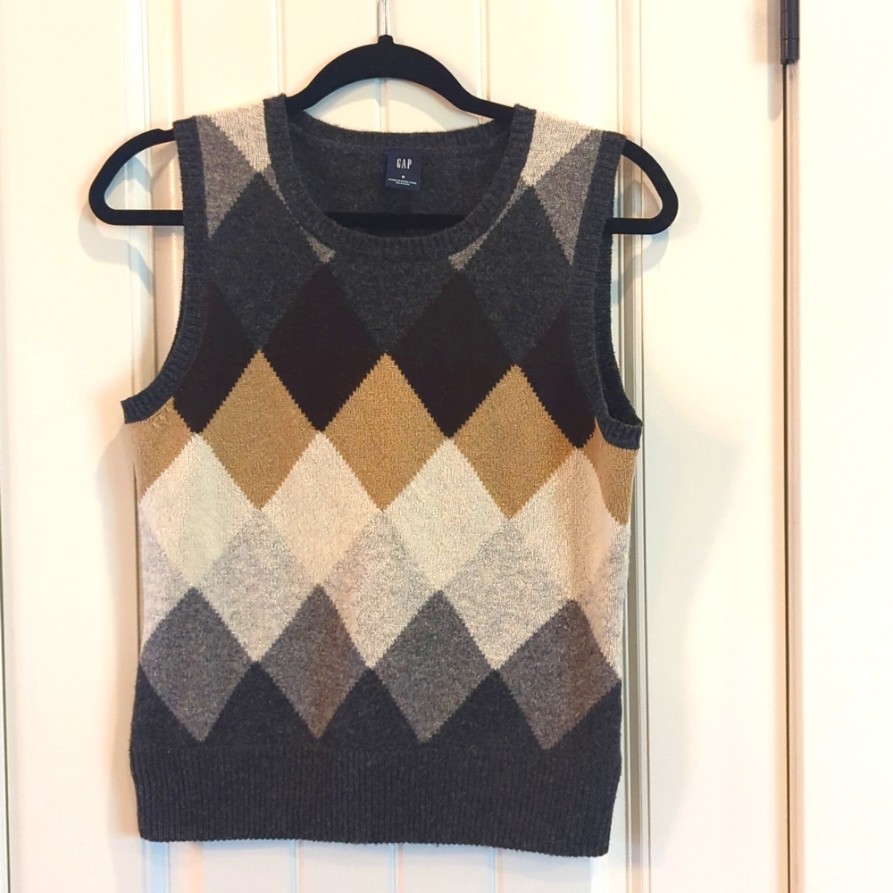 Gap sweater vest